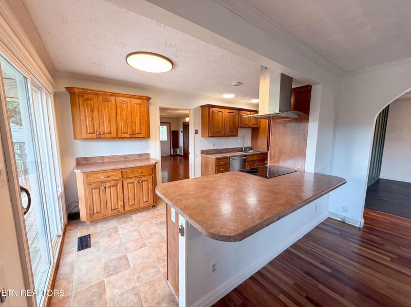 302 Sunset Ln, Harriman, TN 37748