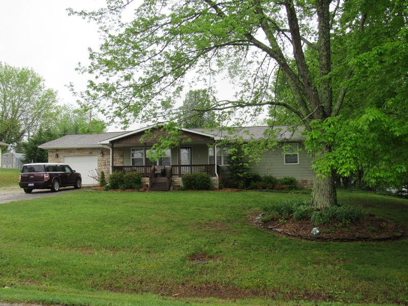 3021 Meadowview Dr, Kingston, TN 37763
