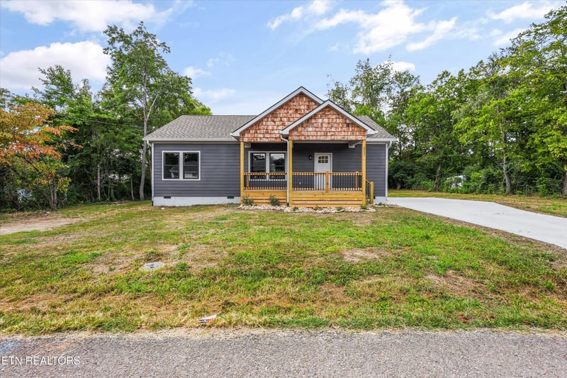 3021 Shelbourne Rd, Knoxville, TN 37917