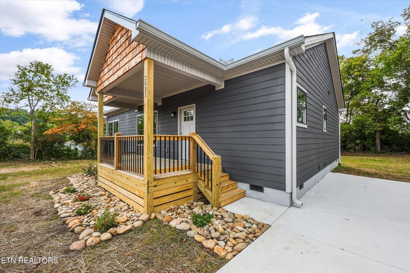 3021 Shelbourne Rd, Knoxville, TN 37917