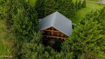 3022 Hatcher Mtn Rd, Sevierville, TN 37862