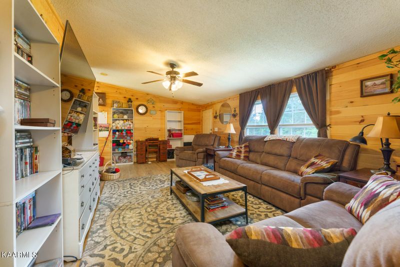 3022 Toms Way, Kodak, TN 37764