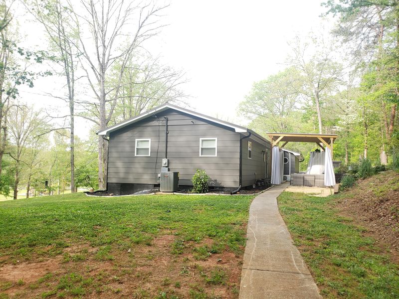 3023 Devault Rd, Louisville, TN 37777