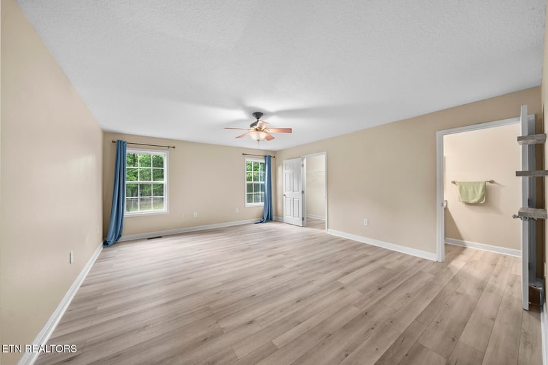 3023 Warpath Dr, Crossville, TN 38572