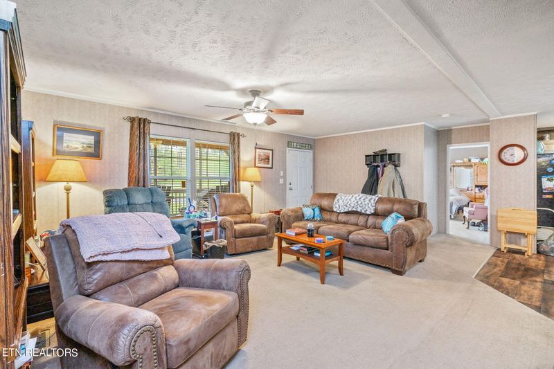 3024 Hatcher Mountain Rd, Sevierville, TN 37862