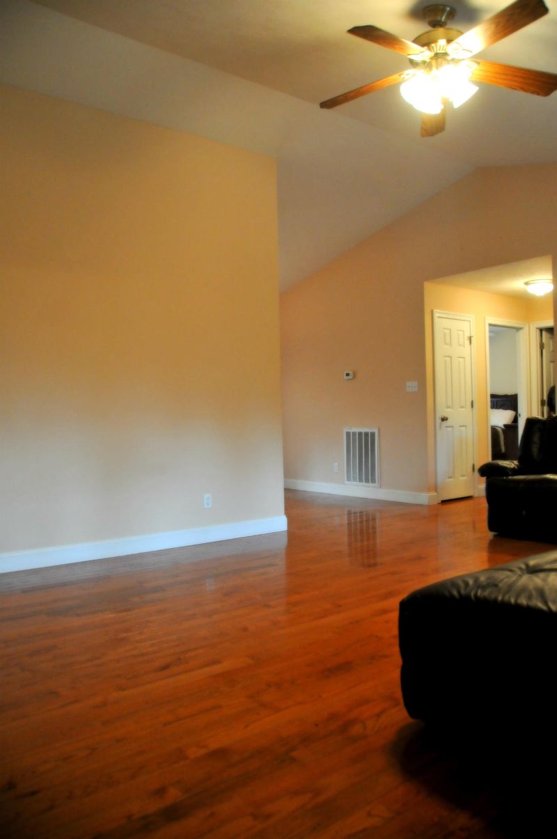 3025 Mccarty Rd, Louisville, TN 37777