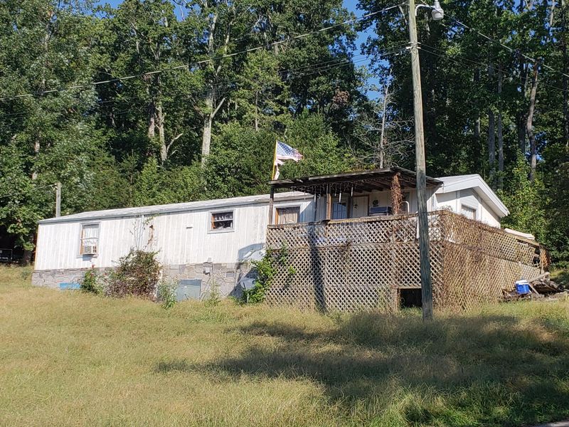 3028 Toms Ln, Kodak, TN 37764