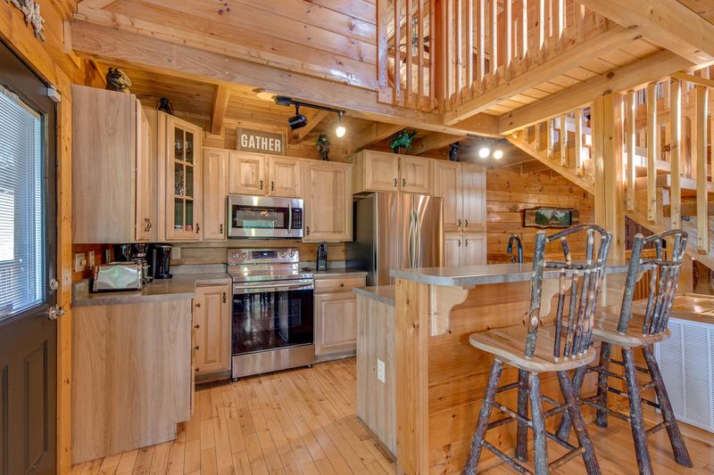 3029 Birds Creek Rd, Sevierville, TN 37876