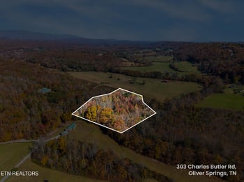 303 Charles Butler Rd, Oliver Springs, TN 37840