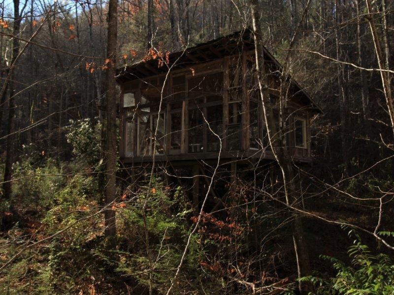 303 Chestnut Valley Rd, Vonore, TN 37885