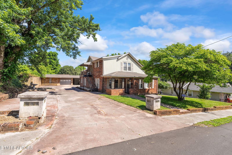 303 E Louise Ave, Morristown, TN 37813
