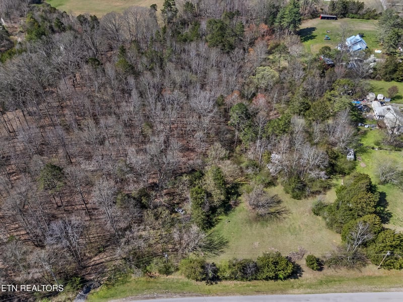 303 Montview Rd, Lenoir City, TN 37771