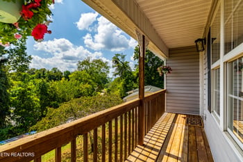 303 N 16th St, Lafollette, TN 37766
