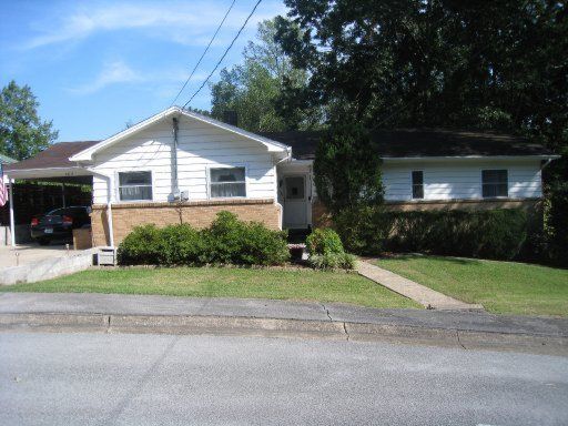 303 W Forest Ln, Oak Ridge, TN 37830