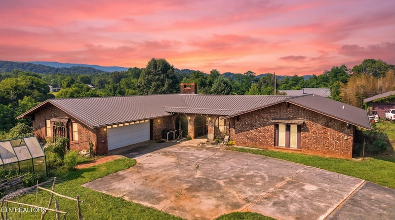 3030 New Blockhouse Rd, Maryville, TN 37803