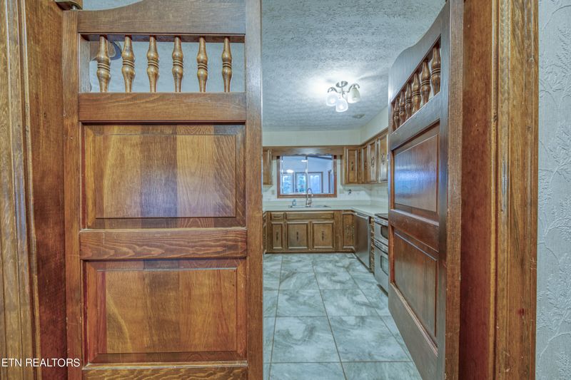 3030 Rambling Rd, Maryville, TN 37801