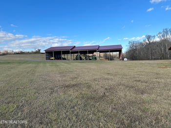 30300 Pond Creek Rd, Philadelphia, TN 37846