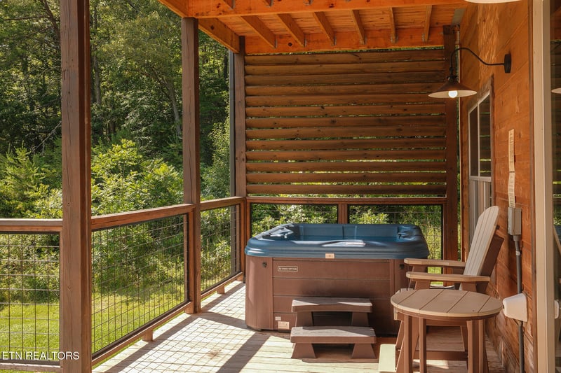 3036 Cloudburst Dr, Sevierville, TN 37862