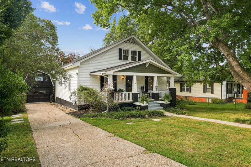 3038 Conner Dr, Knoxville, TN 37918