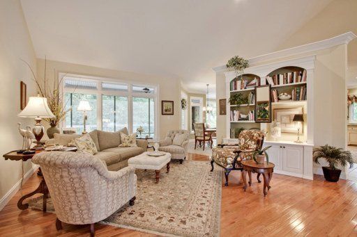 304 Amohi Ln, Loudon, TN 37774