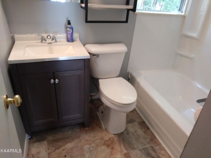 304 Chester St, Athens, TN 37303