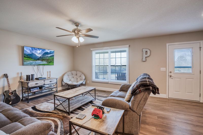 304 County Garage Rd, Crossville, TN 38555