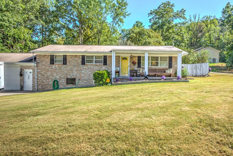 304 East Dr, Powell, TN 37849