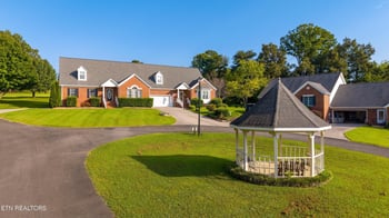 304 Fairway Dr, Athens, TN 37303
