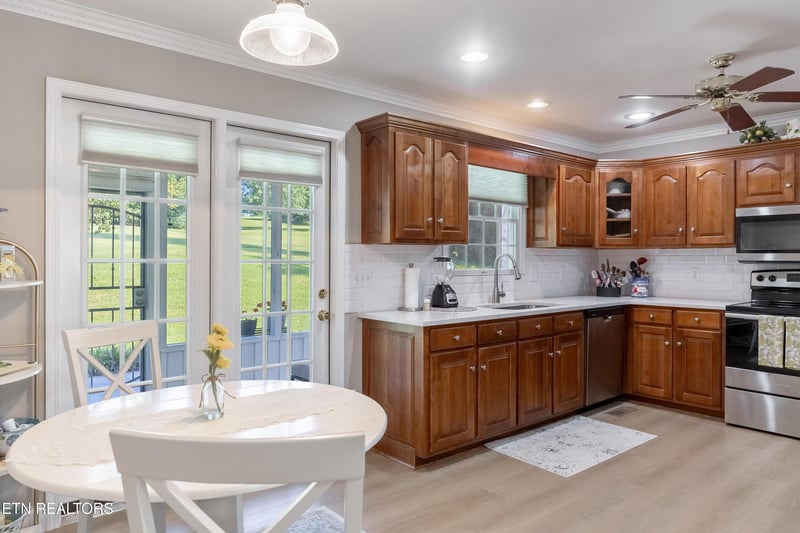 304 Fairway Dr, Athens, TN 37303