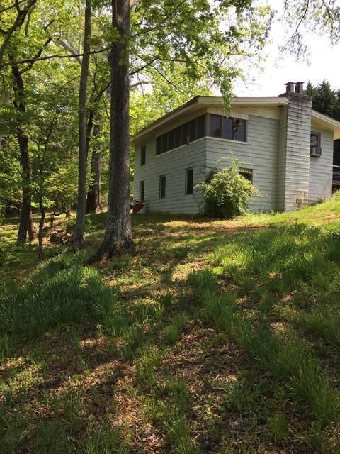 304 Idle Oaks Dr, Kingston, TN 37763