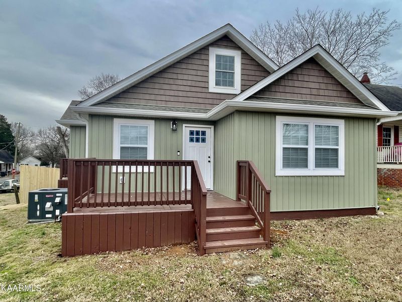 304 Kilgore St, Athens, TN 37303