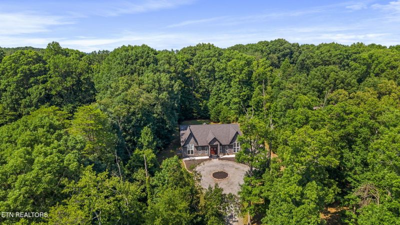 304 Lees Chapel Rd, Sweetwater, TN 37874
