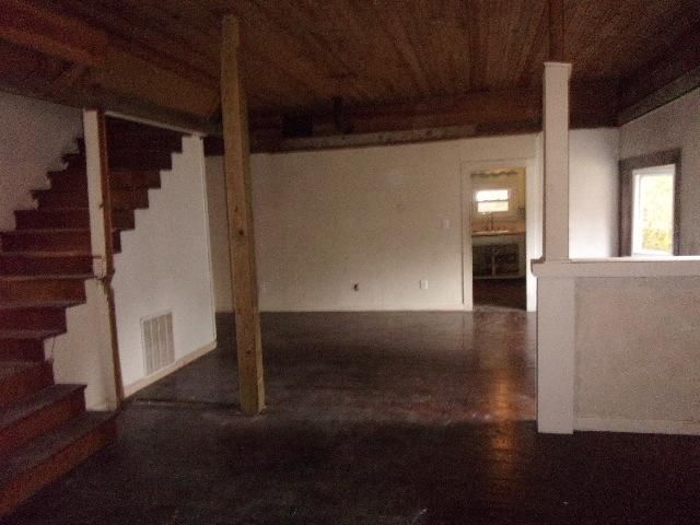304 Lovers Ln, Townsend, TN 37882