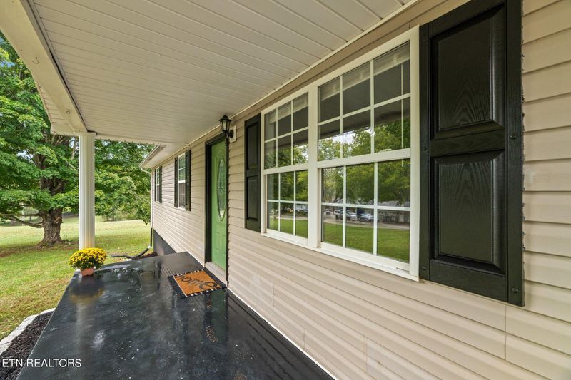304 Over Hill Dr, Sweetwater, TN 37874