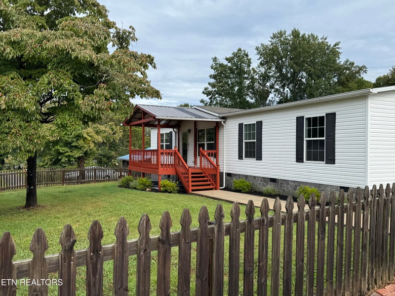 304 Peach Tree Cir, Wartburg, TN 37887