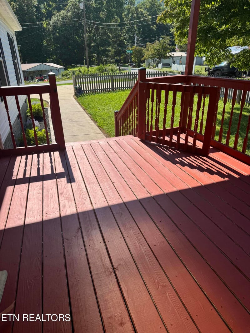 304 Peach Tree Cir, Wartburg, TN 37887