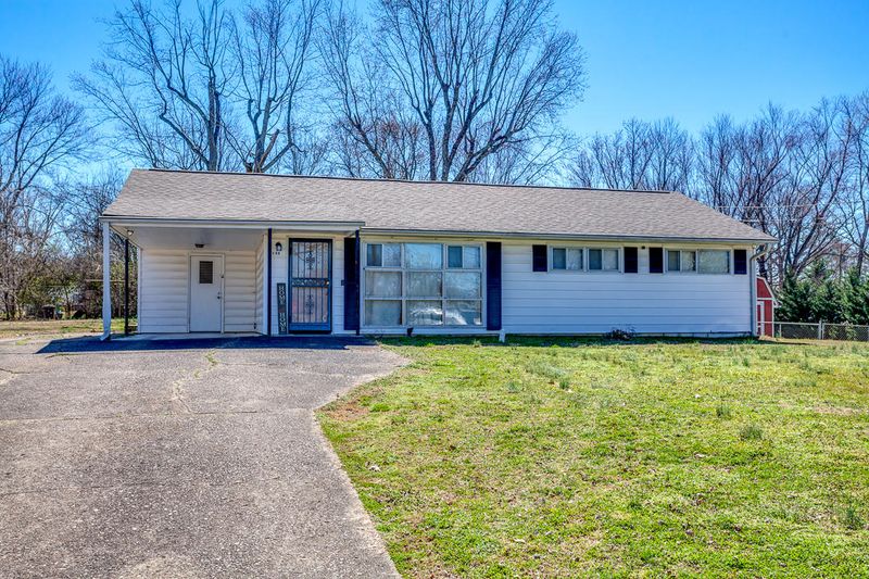 304 Sky Dr, Knoxville, TN 37912