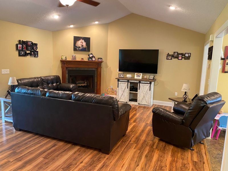 304 Stonecrest Loop, Crossville, TN 38571