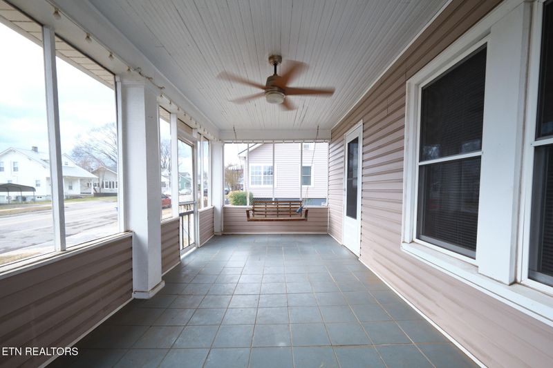 304 W Lincoln Rd, Alcoa, TN 37701