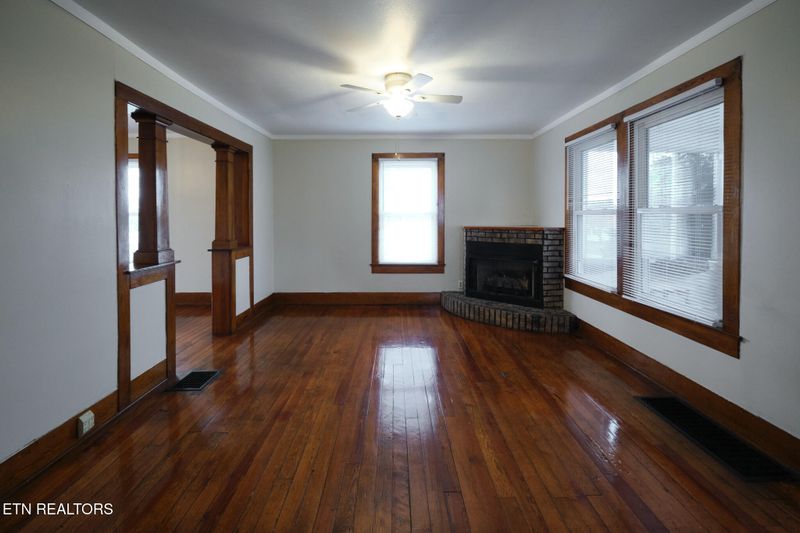 304 W Lincoln Rd, Alcoa, TN 37701