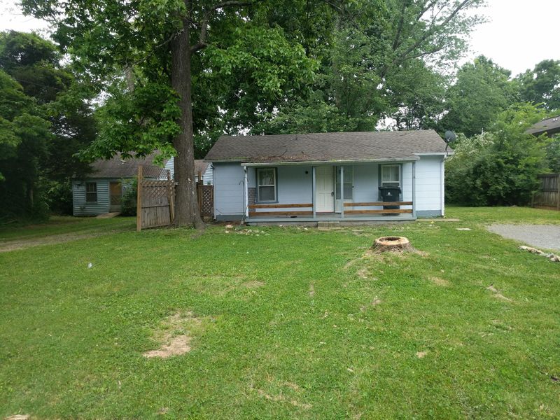 304 Watauga Dr, Knoxville, TN 37918