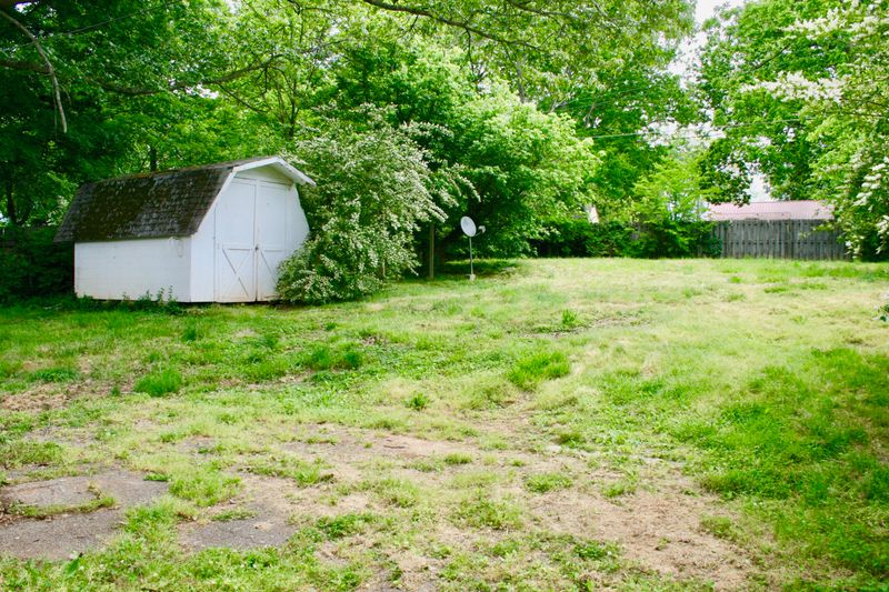 3040 Dodd St, Knoxville, TN 37920