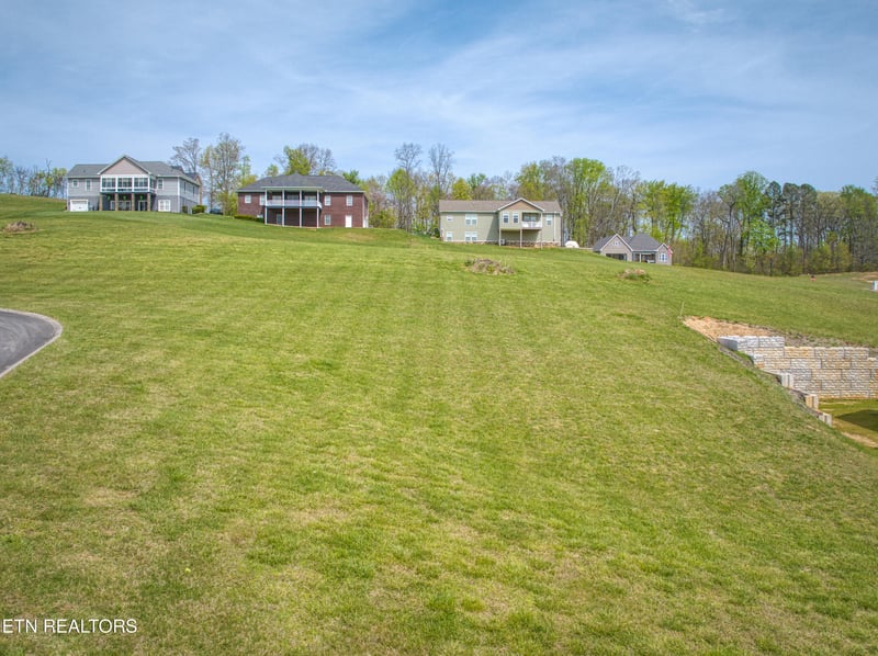 3040 Hayden Ct, Morristown, TN 37814