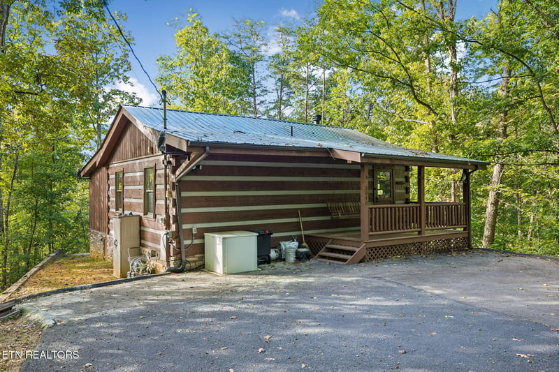 3040 Patty View Way, Pigeon Forge, TN 37862