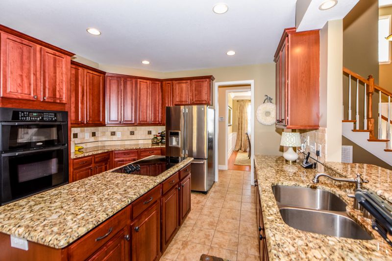 3041 S Hampton Way, Maryville, TN 37803