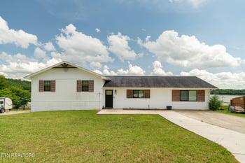 3041 Slate Hill Rd, Bean Station, TN 37708