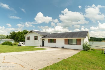3041 Slate Hill Rd, Bean Station, TN 37708