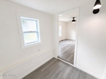 3042 Woodbine Ave, Knoxville, TN 37914