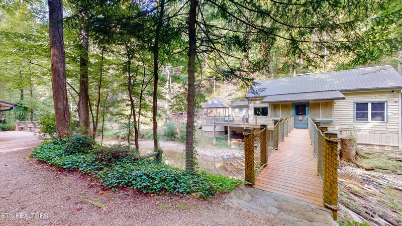3043 Cool Creek Rd, Sevierville, TN 37862