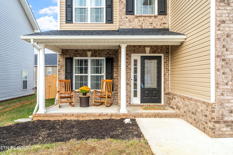 3045 Lazy River Dr, Knoxville, TN 37931